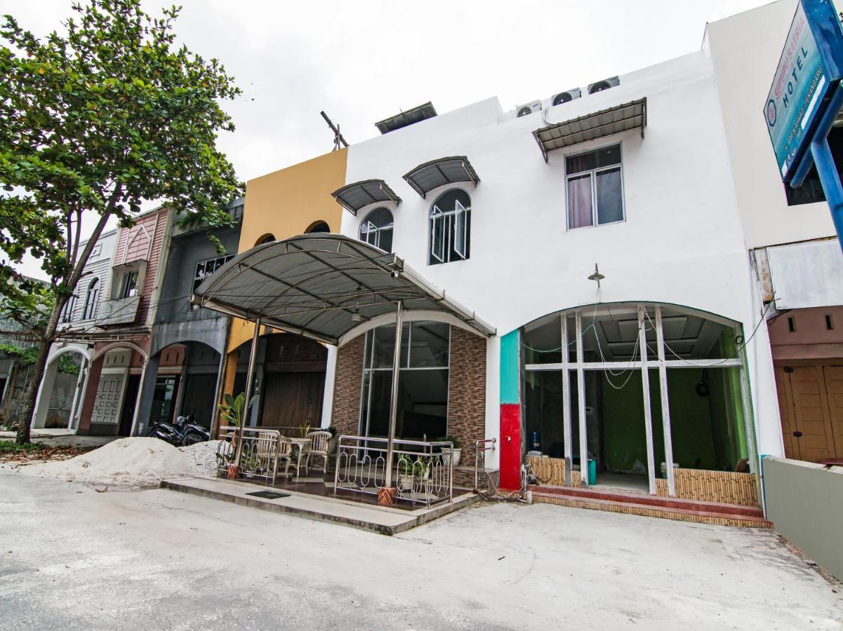 Oyo 90897 Hotel Sepupu Satria Pekanbaru Exterior photo